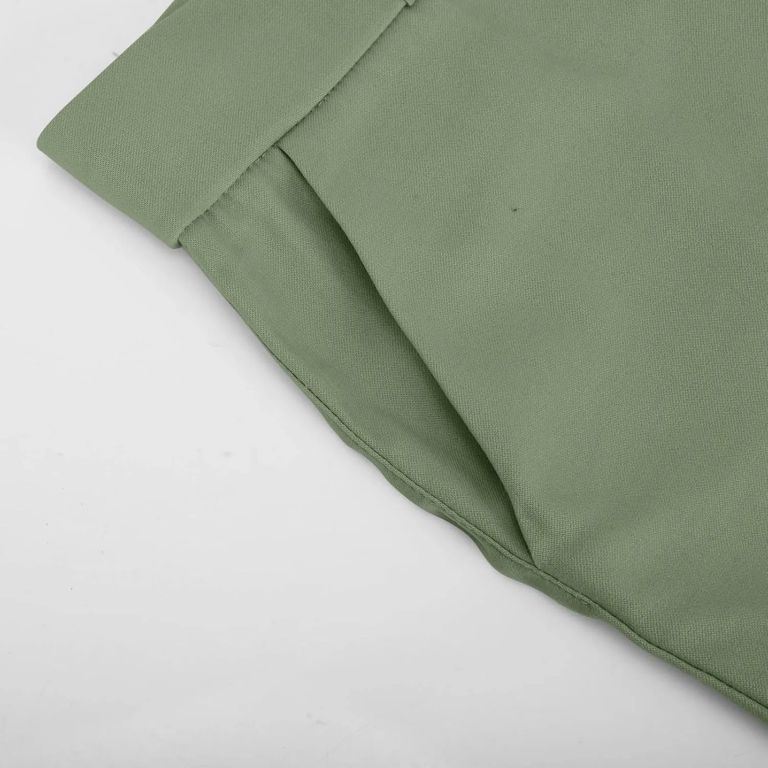 Bermuda Shorts for Women Casual High Waisted Chino Shorts Straight Leg Hiking Vacation Short with Pockets 2025