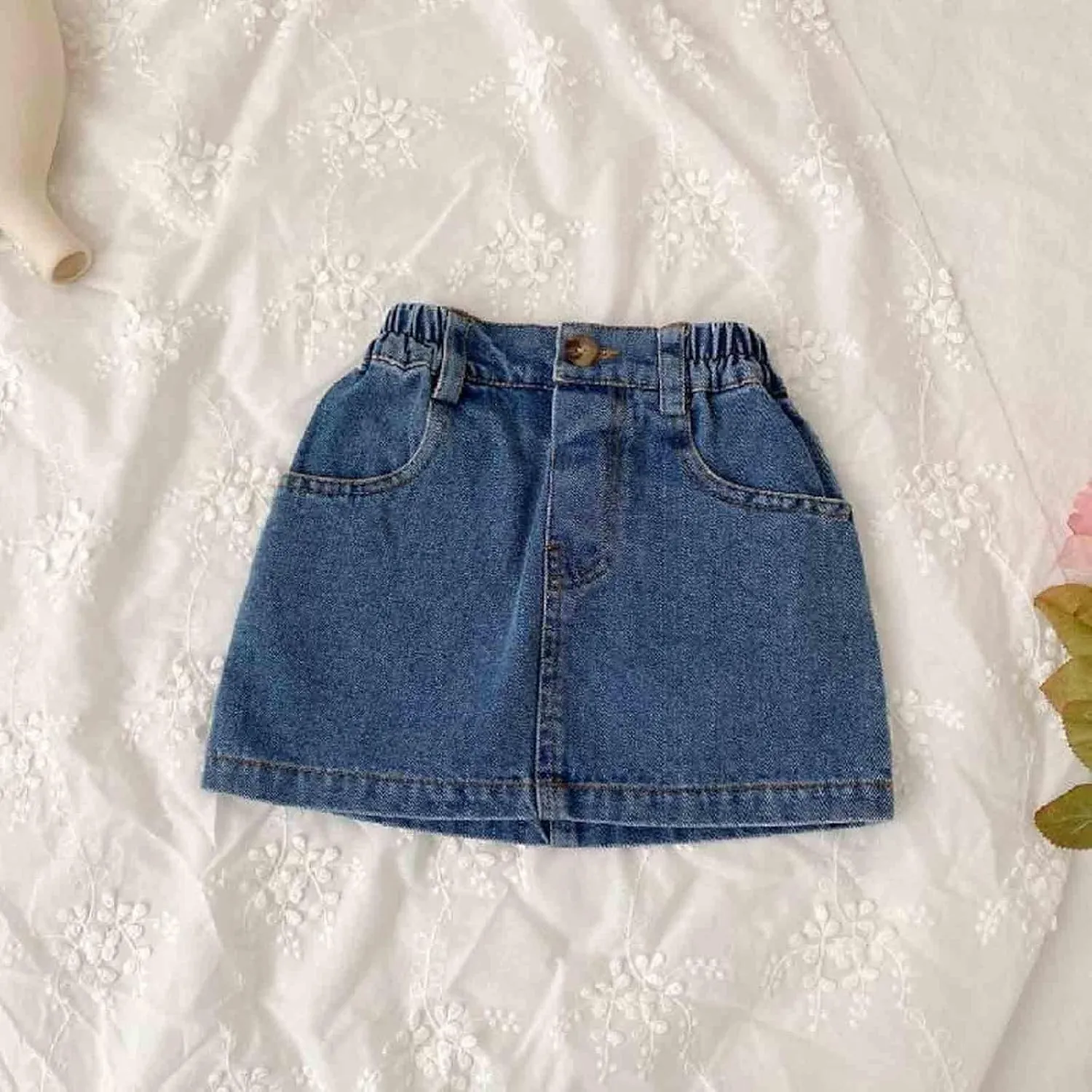 Girls Jean Shorts Star Applique High Waist Straight Leg Cute Summer Y2K Denim Shorts Casual Kids Streetwear with Pockets