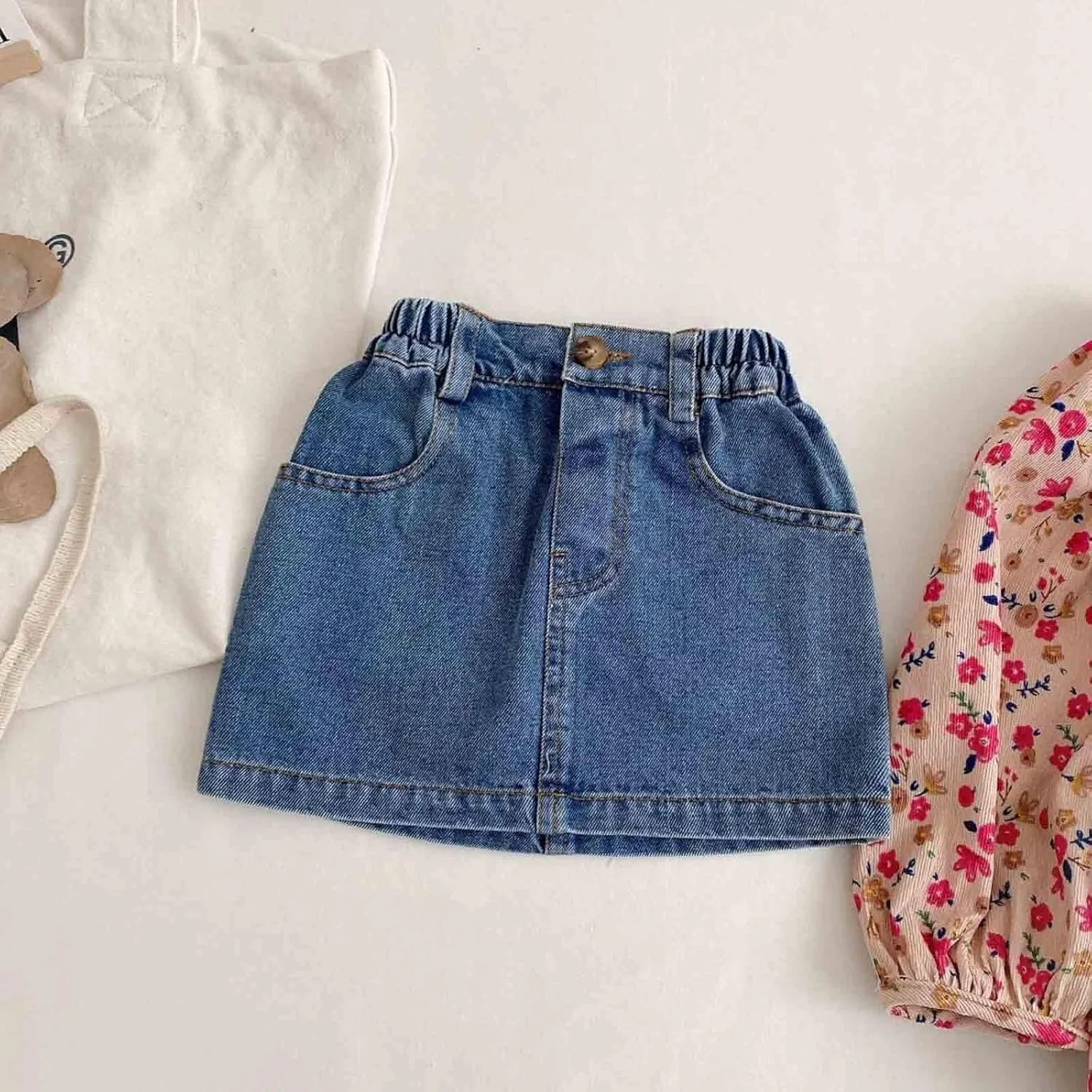 Girls Jean Shorts Star Applique High Waist Straight Leg Cute Summer Y2K Denim Shorts Casual Kids Streetwear with Pockets