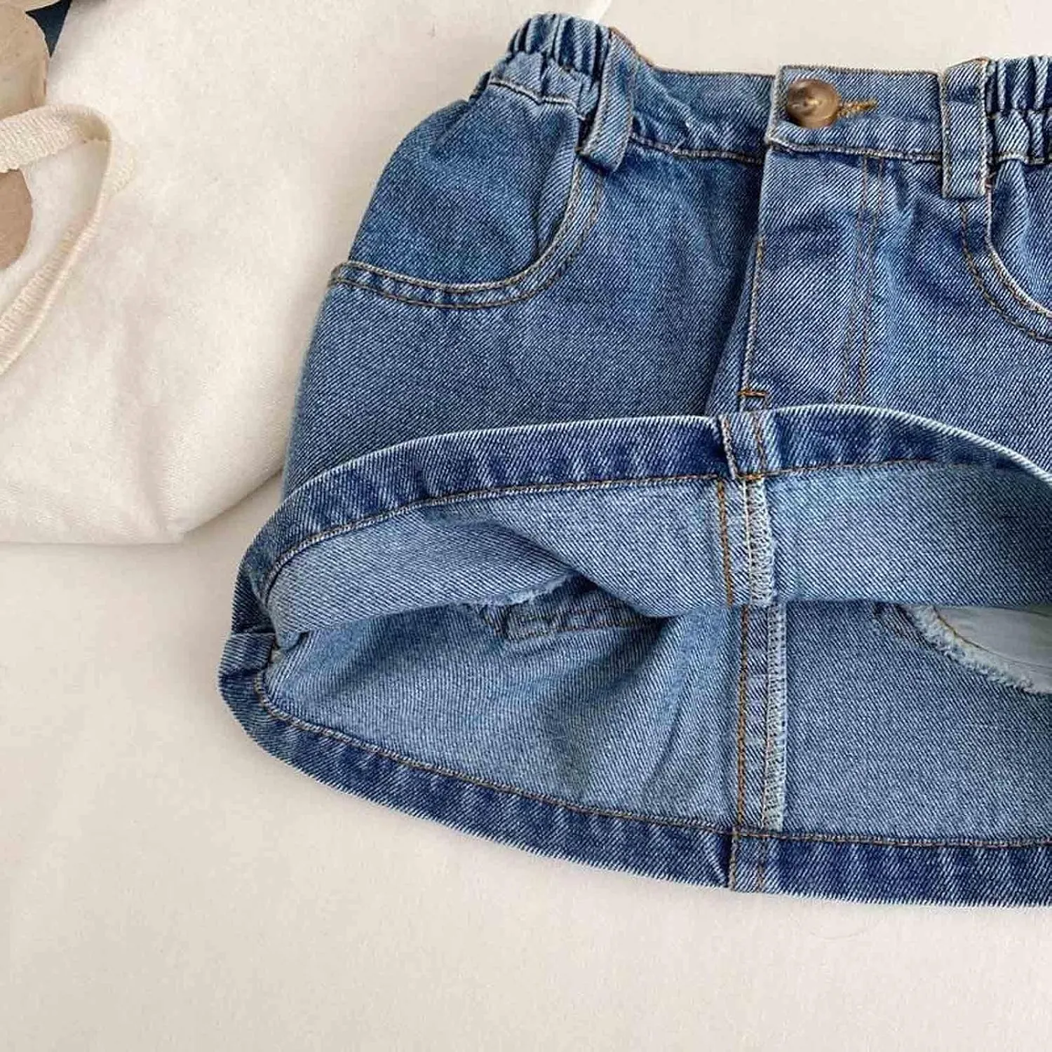 Girls Jean Shorts Star Applique High Waist Straight Leg Cute Summer Y2K Denim Shorts Casual Kids Streetwear with Pockets