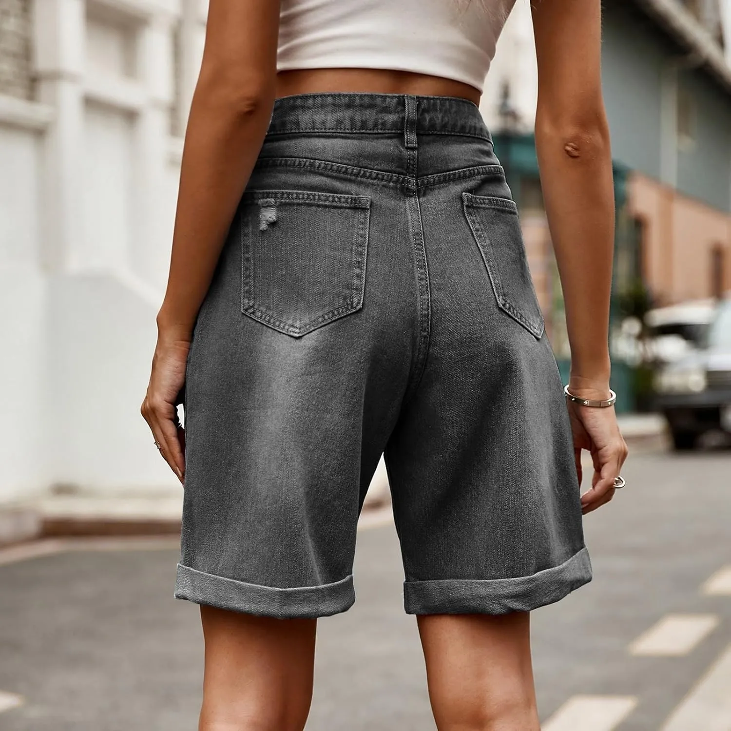 Women Ripped Jean Shorts Summer Folded Hem Straight Leg Distressed Denim Shorts High Waisted Comfy Streetwear Short