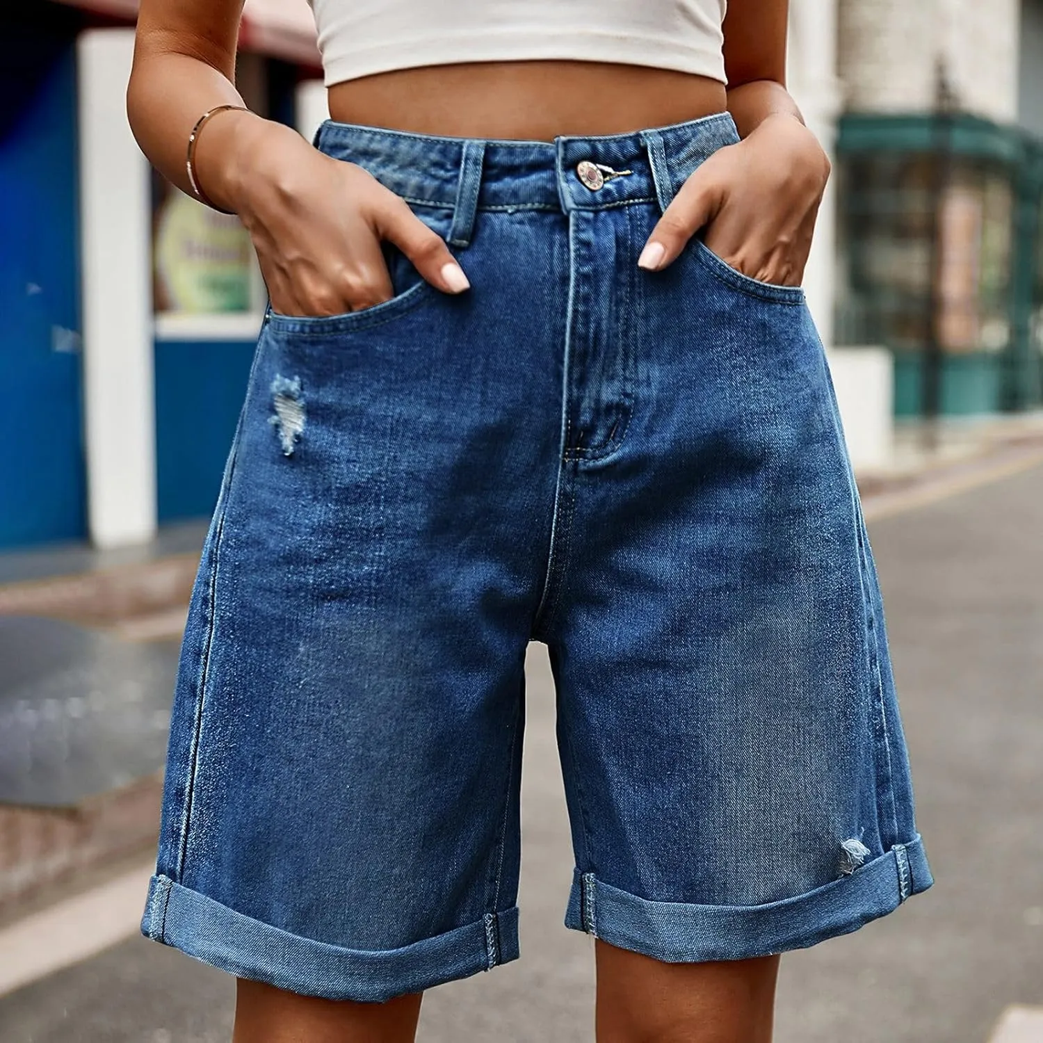 Women Ripped Jean Shorts Summer Folded Hem Straight Leg Distressed Denim Shorts High Waisted Comfy Streetwear Short