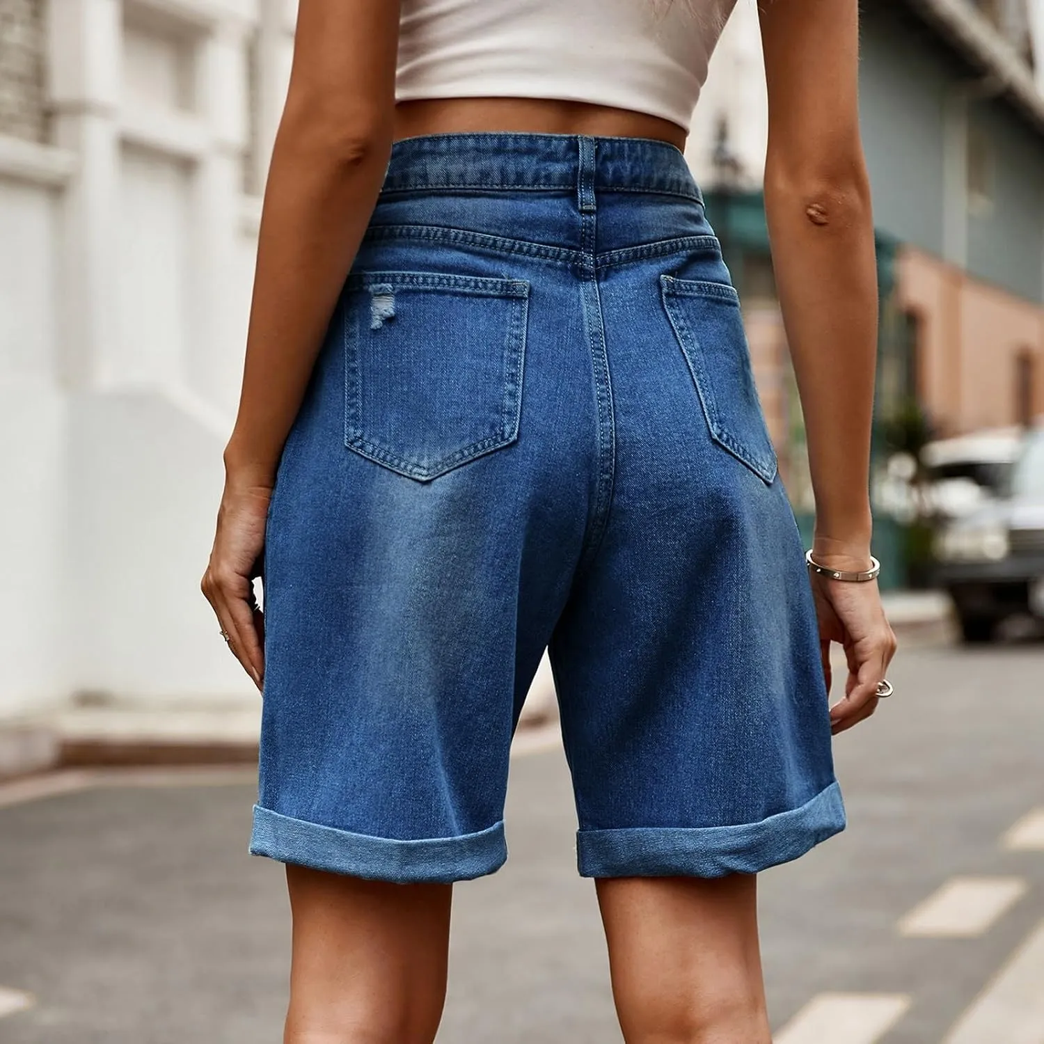 Women Ripped Jean Shorts Summer Folded Hem Straight Leg Distressed Denim Shorts High Waisted Comfy Streetwear Short