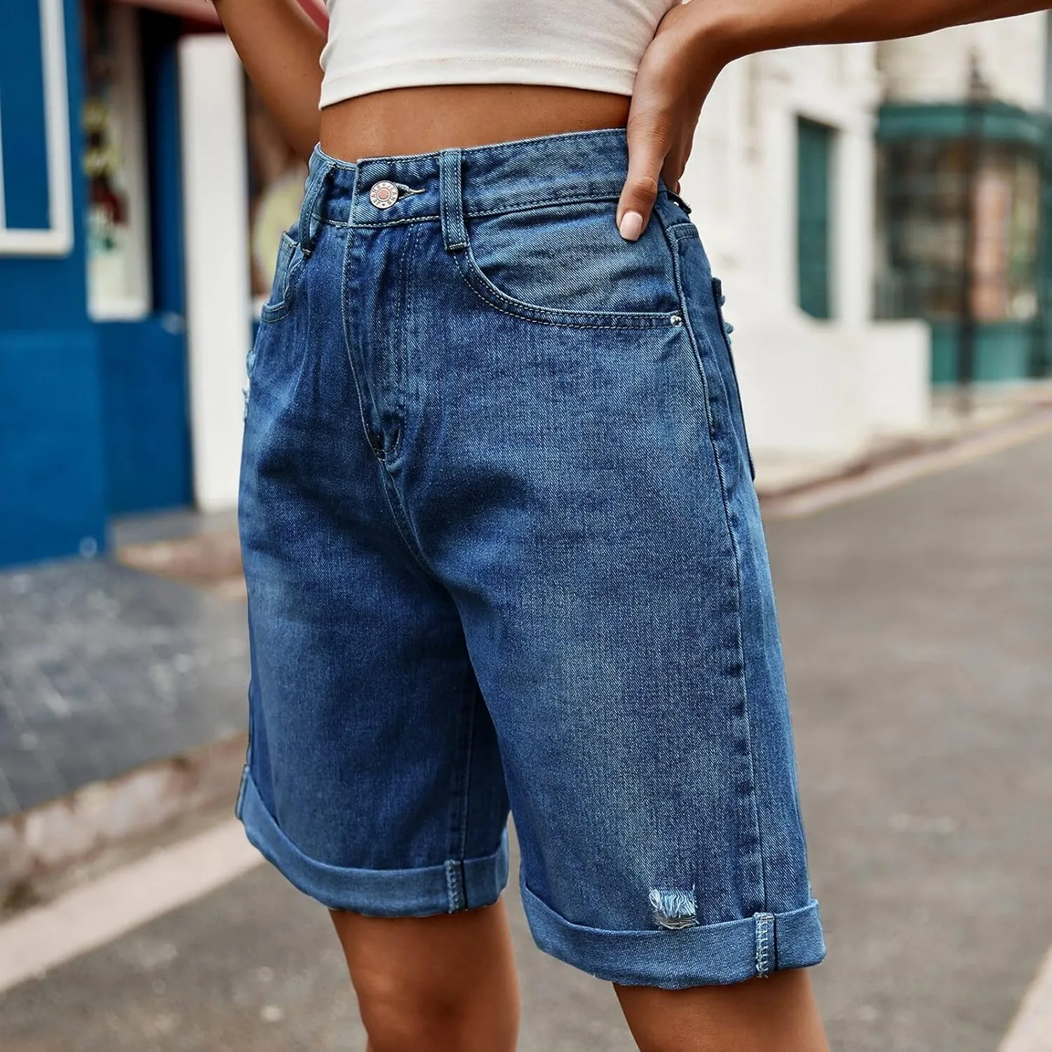 Women Ripped Jean Shorts Summer Folded Hem Straight Leg Distressed Denim Shorts High Waisted Comfy Streetwear Short