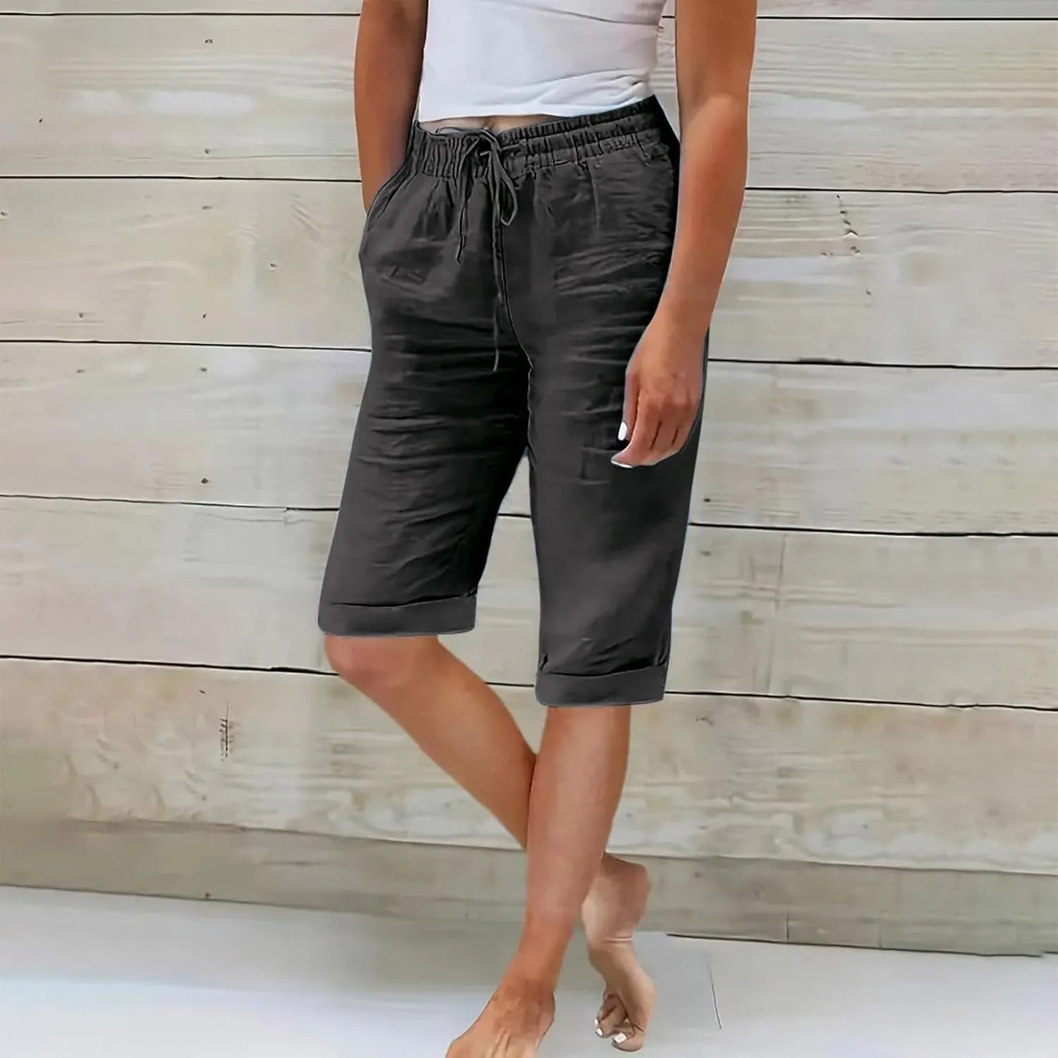 Women's Straight Leg Knee Length Shorts Capris Lightweight Quick Dry Sports Wide Legs Shorts for Summer Vacation