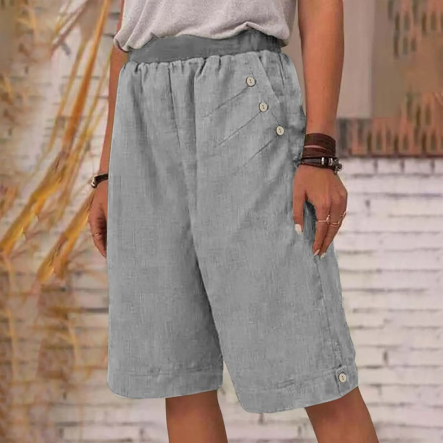 Womens Summer Knee Length Shorts Trendy 2024 High Waisted Cotton Linen Bermuda Shorts Loose Casual Shorts with Pocket
